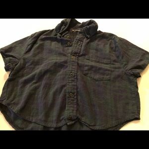 Brandy Melville cropped button down shirt